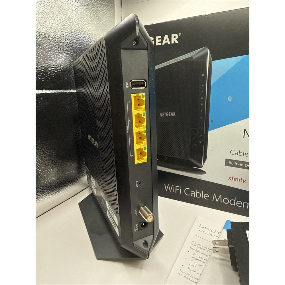 NETGEAR Nighthawk AC1900 WiFi DOCSIS 3.0 Cable Modem Router (C7000) - Picture 6 of 8